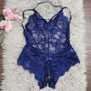 Brand New Women’s Lingerie Body Suit Lace Bra/ Bralette!